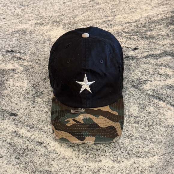 New Custom Designed Black & Camouflage Star-Embroidered Distressed Baseball Cap